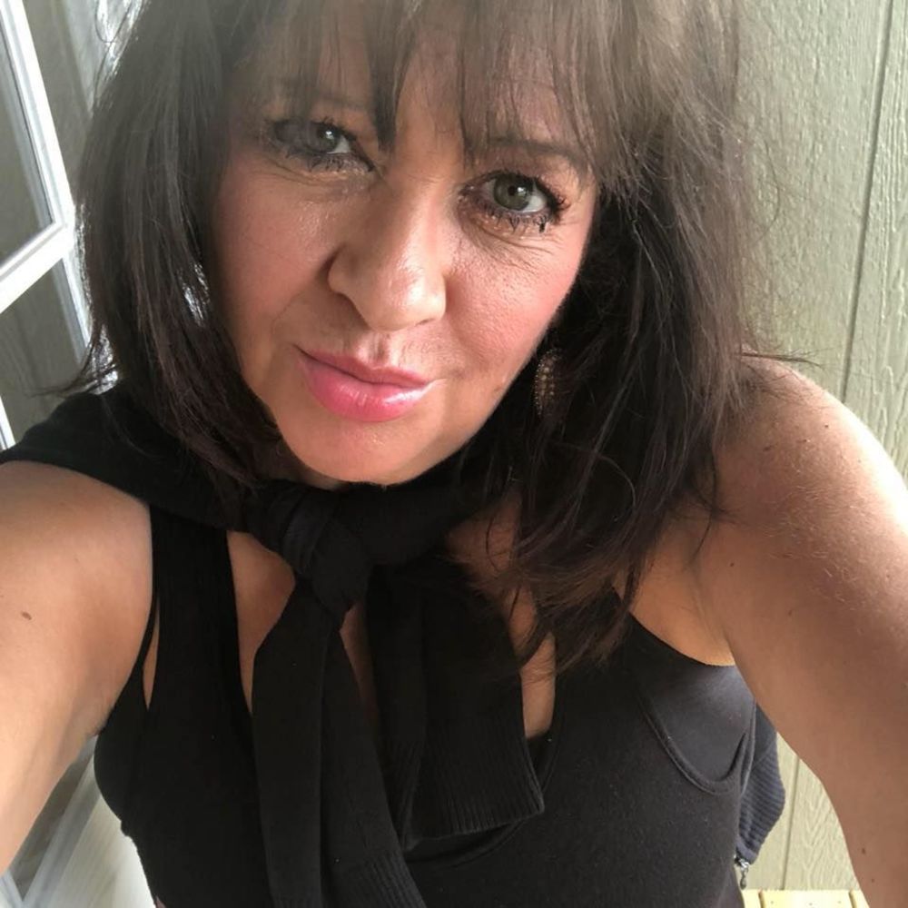 Meet your Posher, Monica